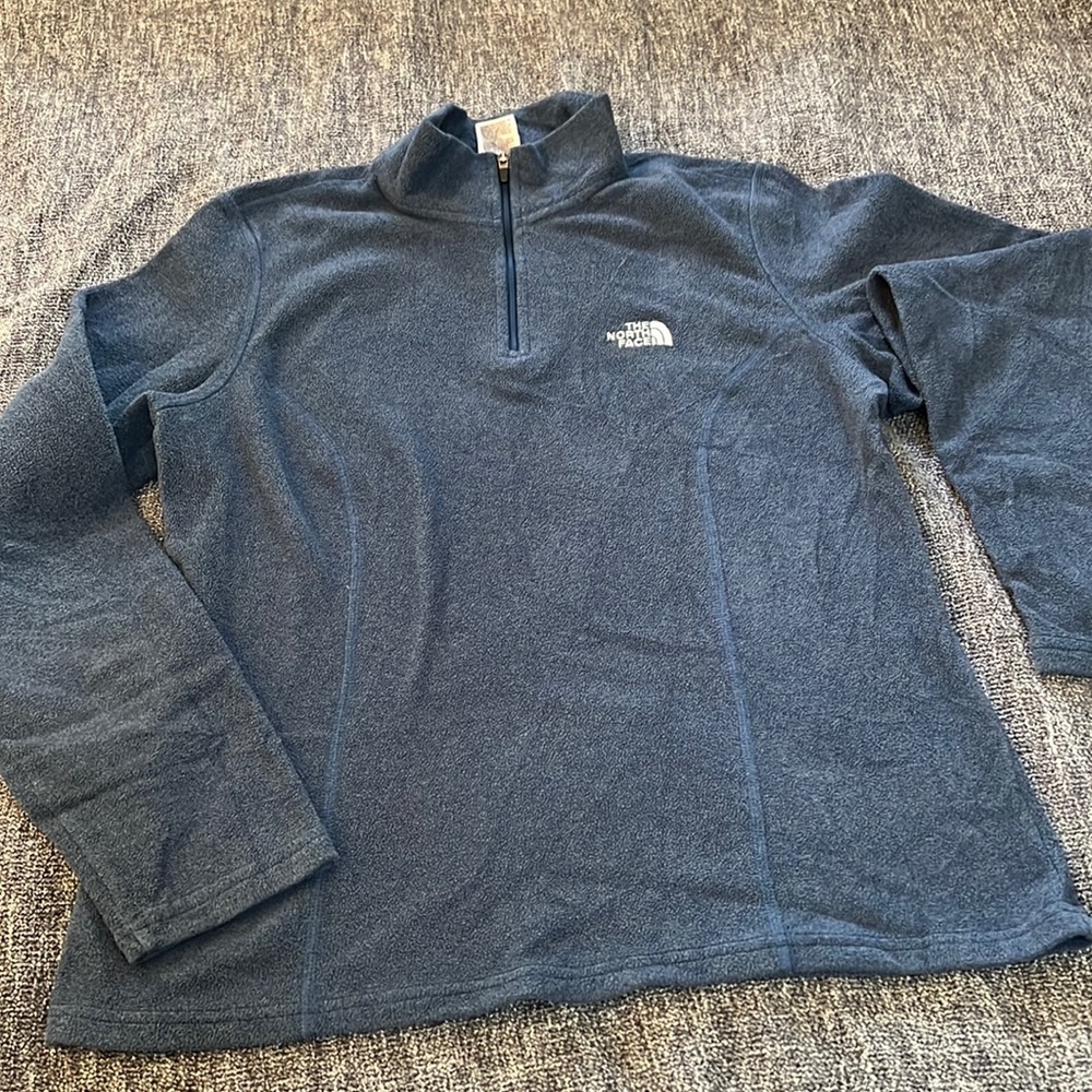 North face medium 1/4 zip fleece jacket